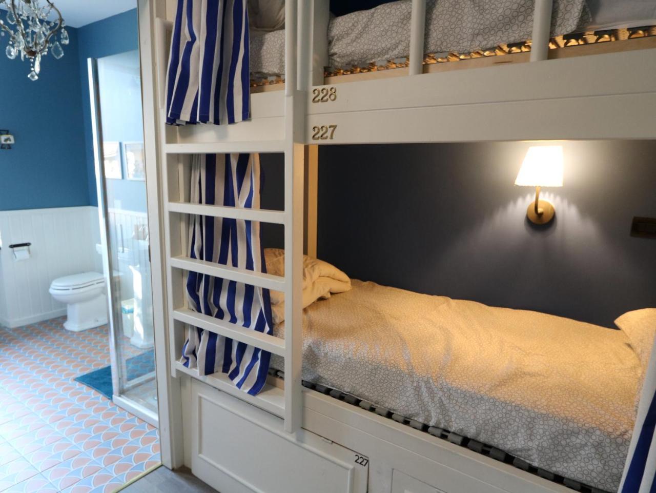 Grand Hostel Coconut Милано Екстериор снимка